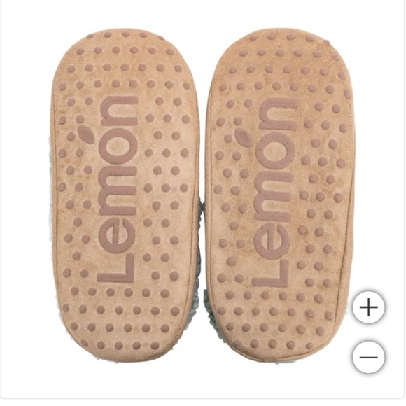 Plush Slipper Socks - Picture 7 of 7